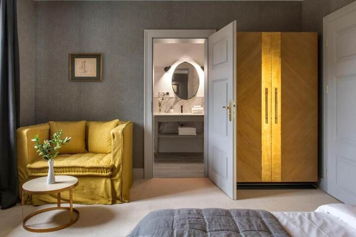 Room 20 of 95