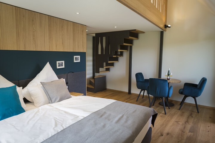 Room 3 of 46