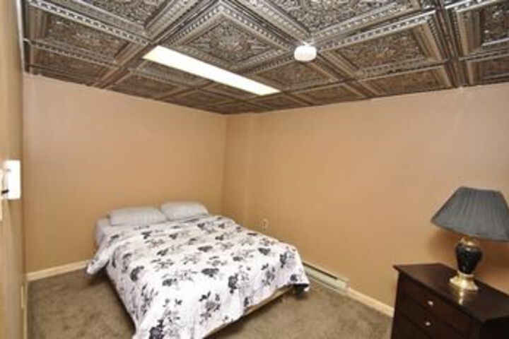Room 13 of 26