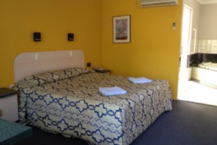 Room 44 of 144