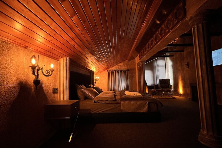Room 18 of 71