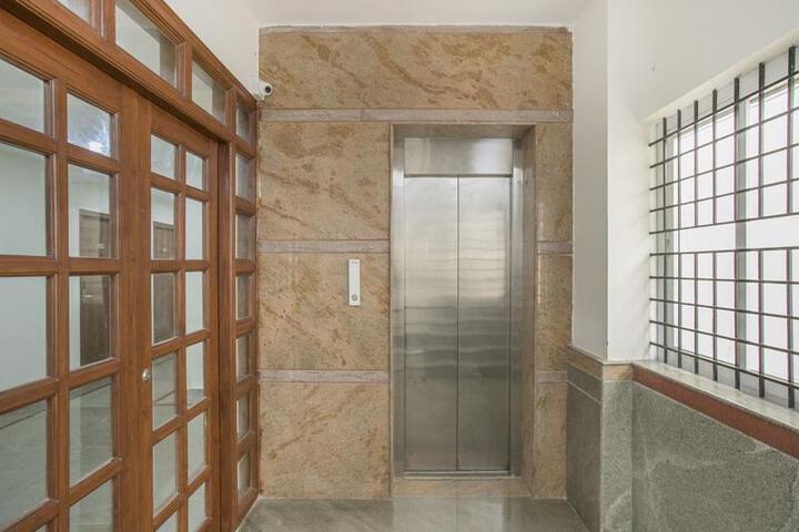 OYO 11387 HOTEL KOZY ROOMS