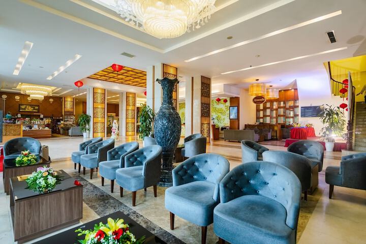 Hotel Interior 9 of 72