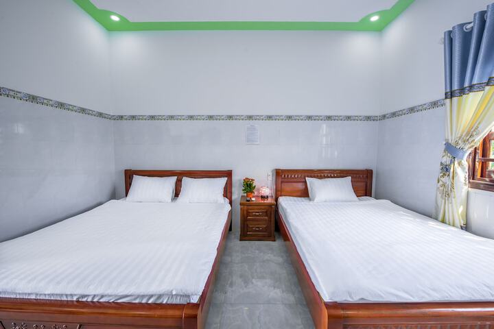 Room 11 of 29