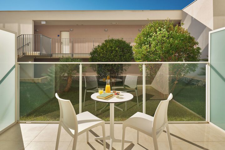 Terrace/Patio 36 of 127