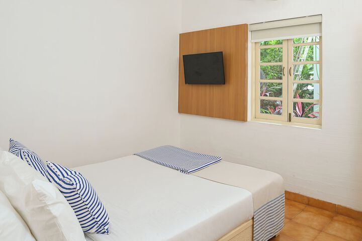 Room 14 of 60