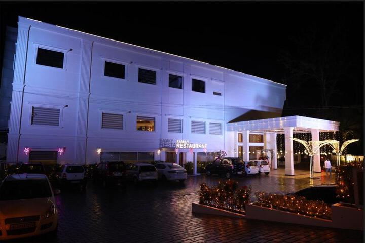 Hotel Kabani Palace