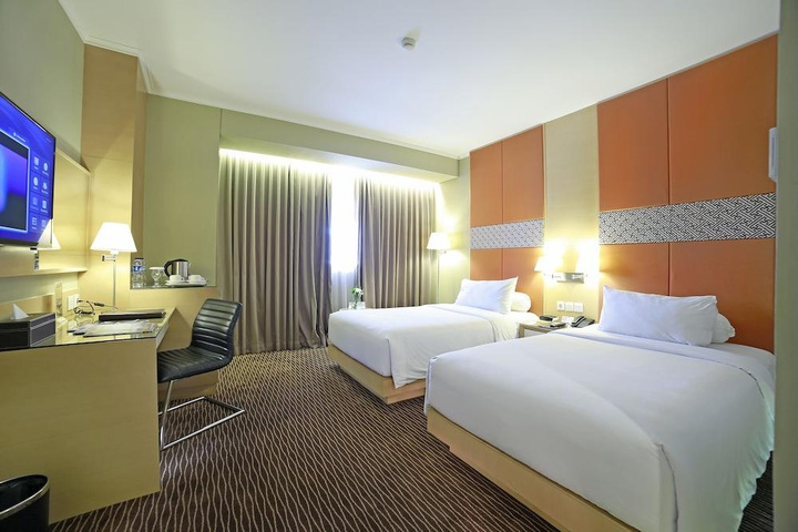 Room 2 of 7