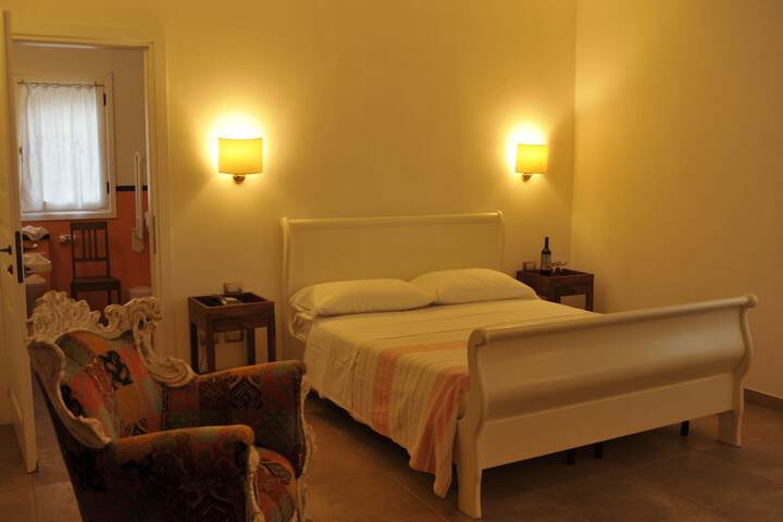 Room 17 of 31