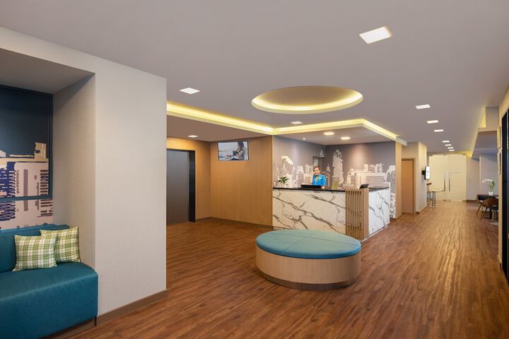 Guest Lobby