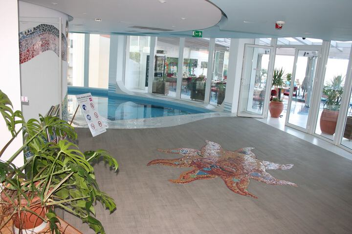 Pool 166 of 253