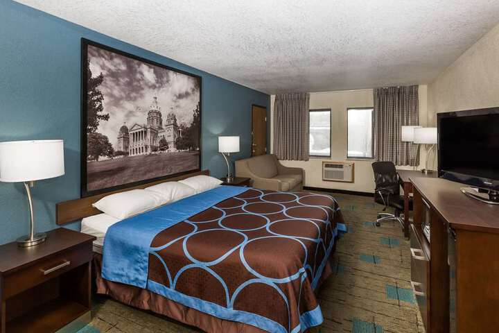 Guest room