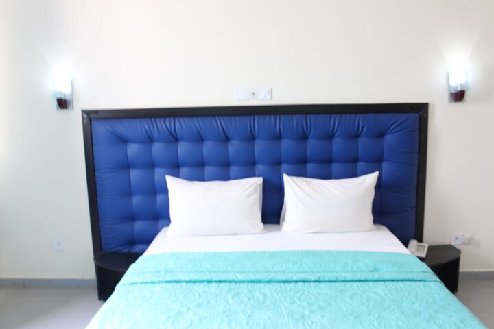 Room 7 of 52