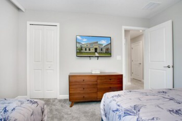 Room 55 of 61