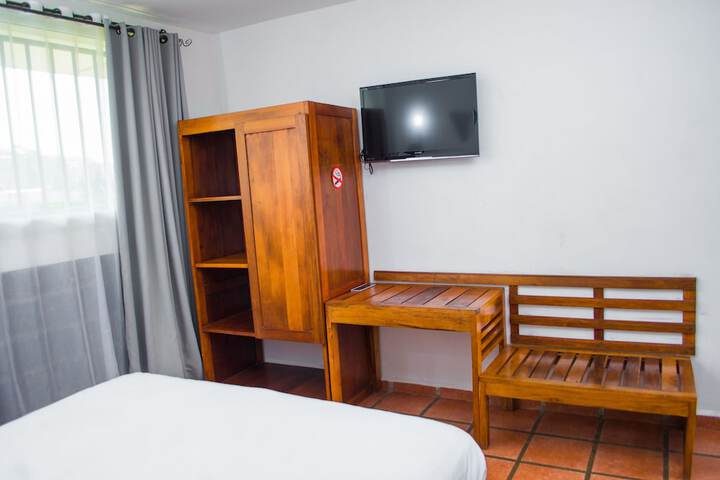 Room 13 of 44