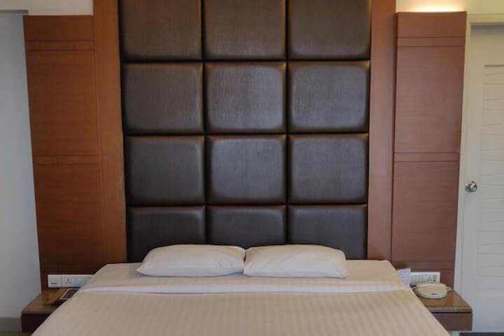 Room 18 of 30