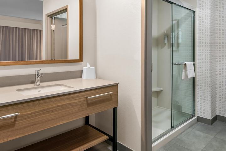 Bathroom shower