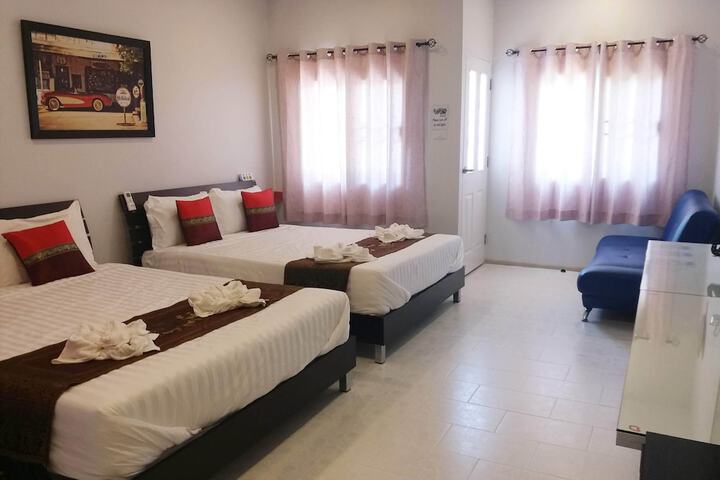 Room 6 of 37