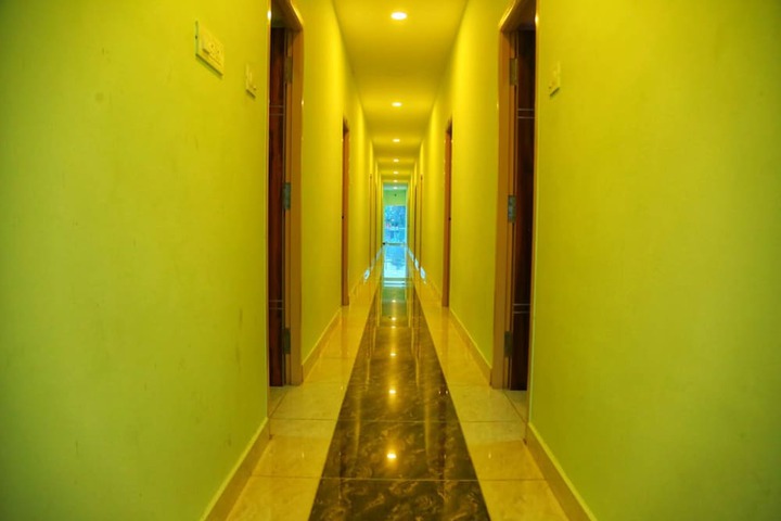 Ballroom/Hall 14 of 19