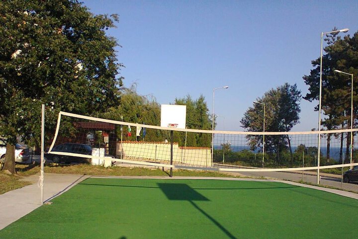 Tennis court