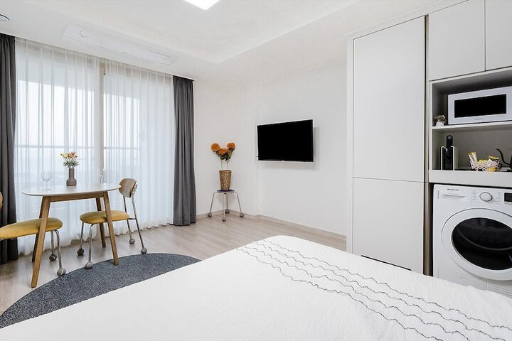 Room 448 of 640