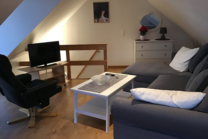 Room 12 of 164