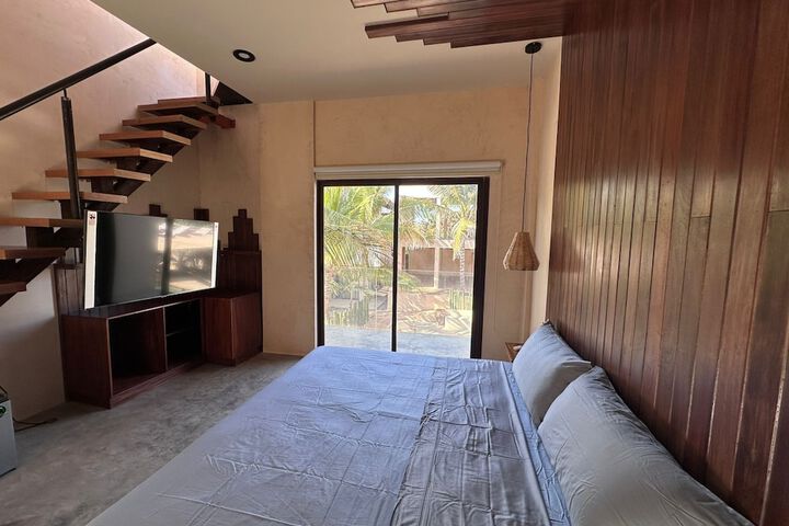 Room 12 of 38