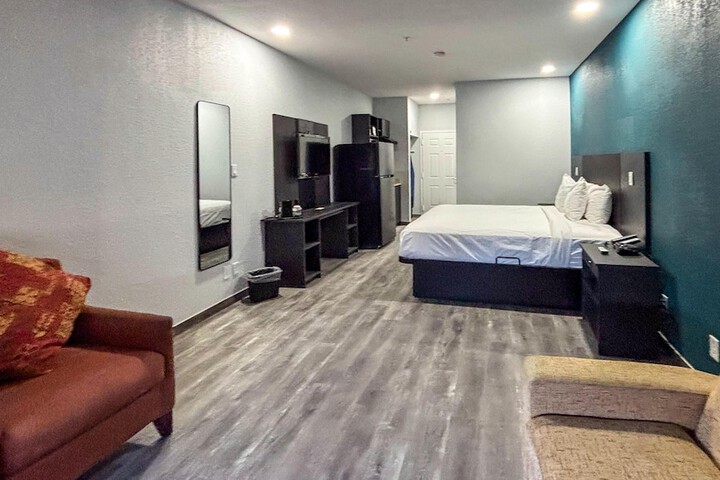 Room 46 of 101