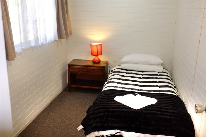 Room 3 of 35