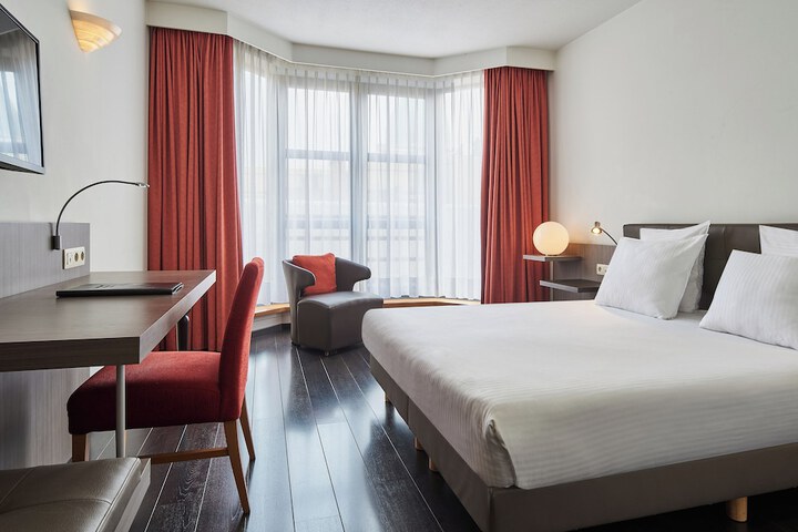 Room 21 of 55