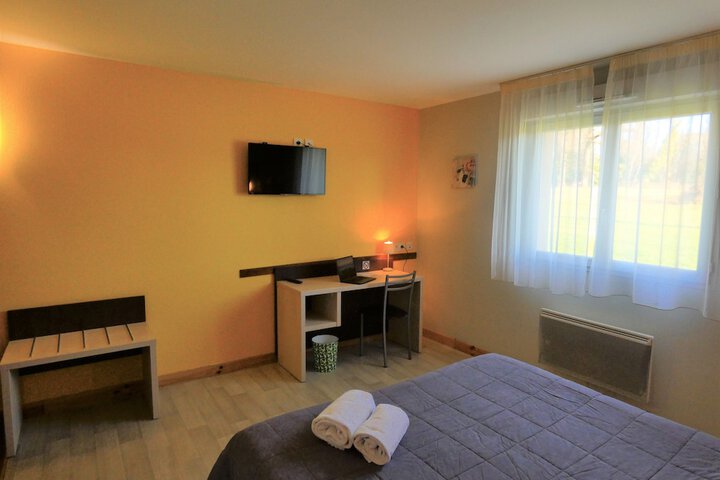 Room 6 of 35