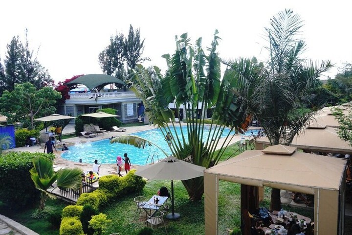 Pool 11 of 47