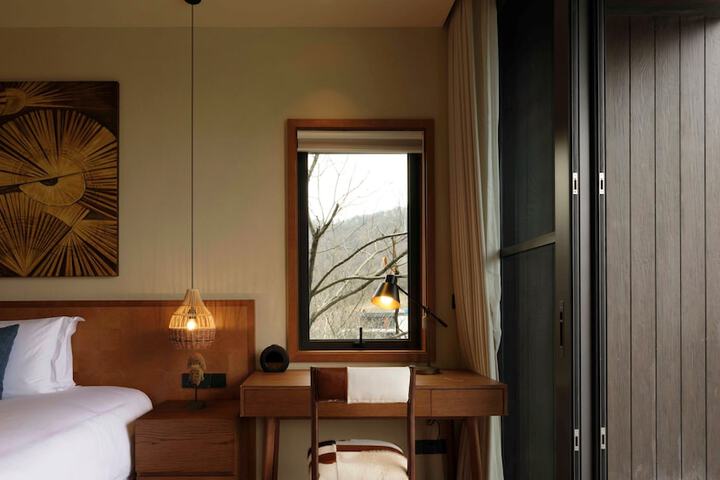 Room 19 of 47
