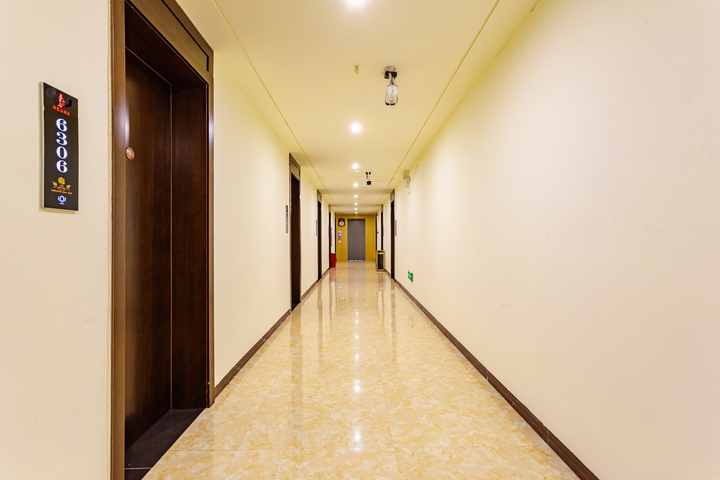 Hotel Interior 6 of 14
