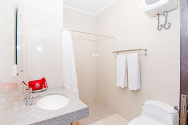 Room 4 of 23