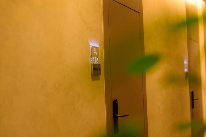 Room 18 of 88