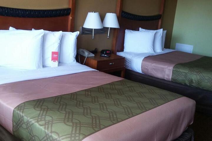 2 Double Beds (10 of 23)