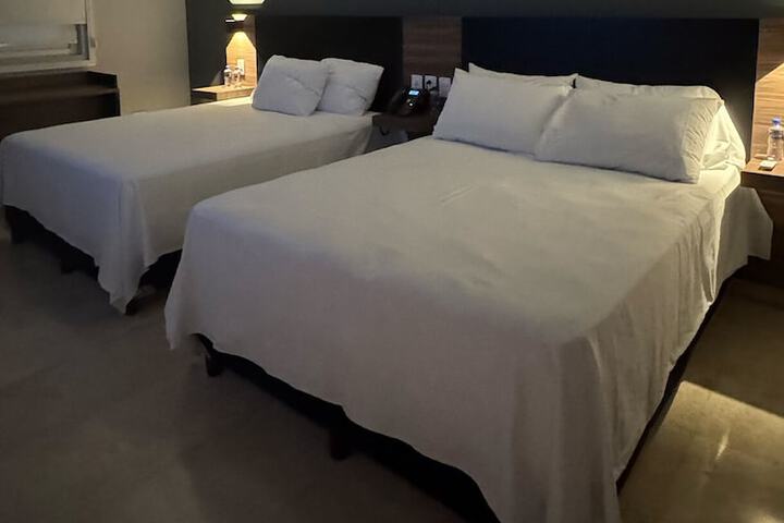 Room 2 of 4