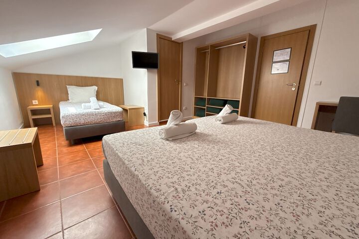 Room 95 of 157