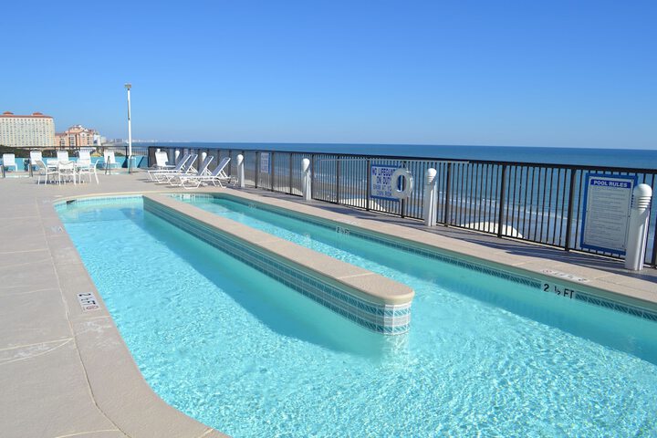 Rooftop pool