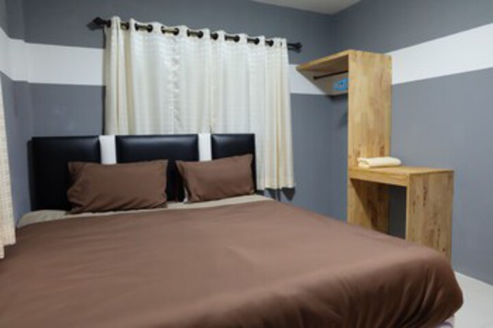 Room 16 of 23