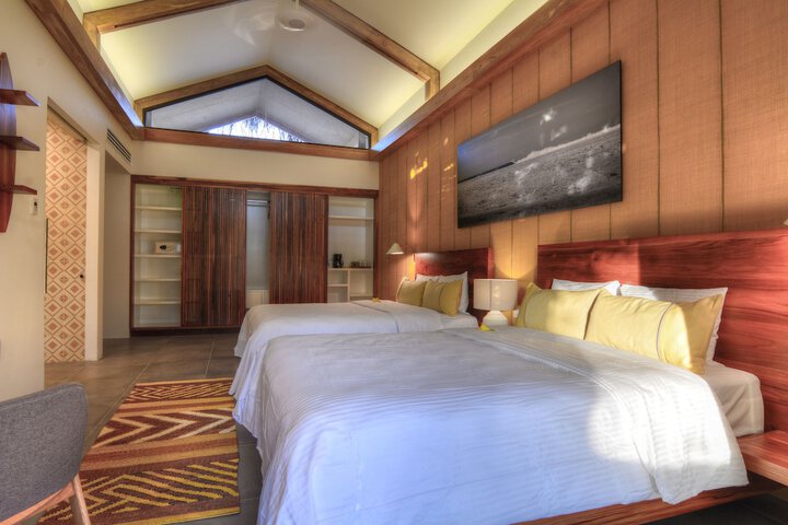 Room 17 of 114