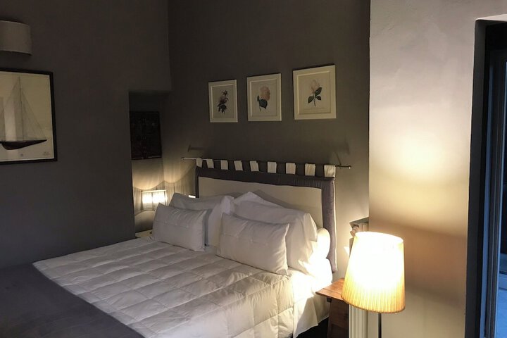 Room 25 of 63