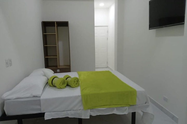 Room 2 of 17