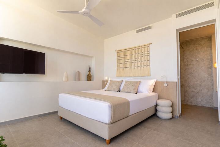 Room 8 of 54