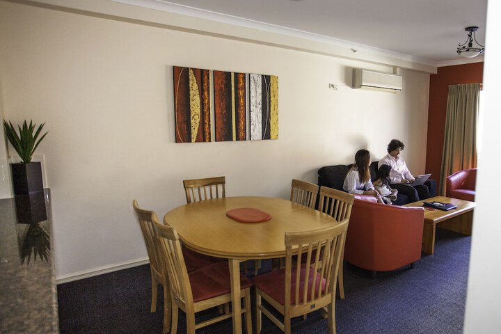 Room 16 of 38
