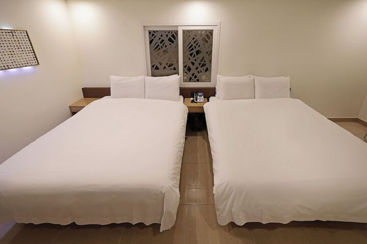 Room 20 of 44