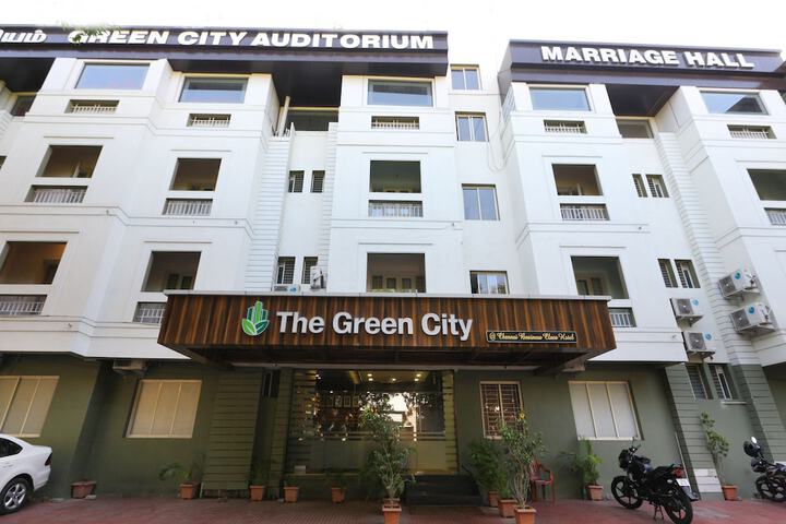 OYO 5656 Green City