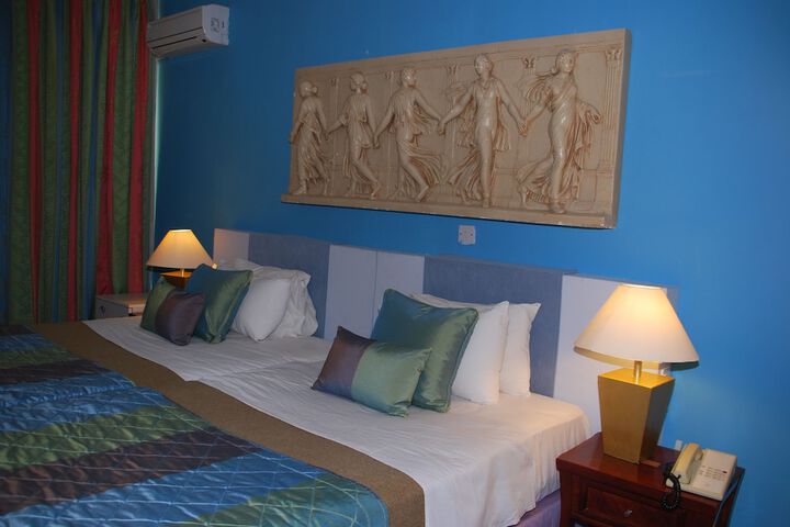Room 29 of 107