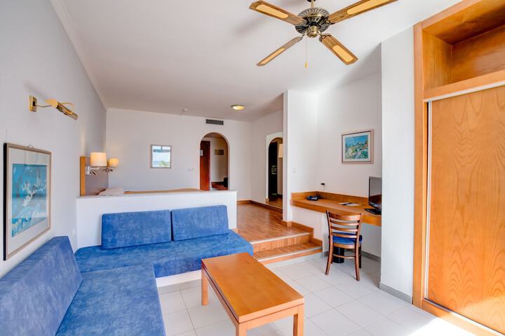 Room 7 of 31